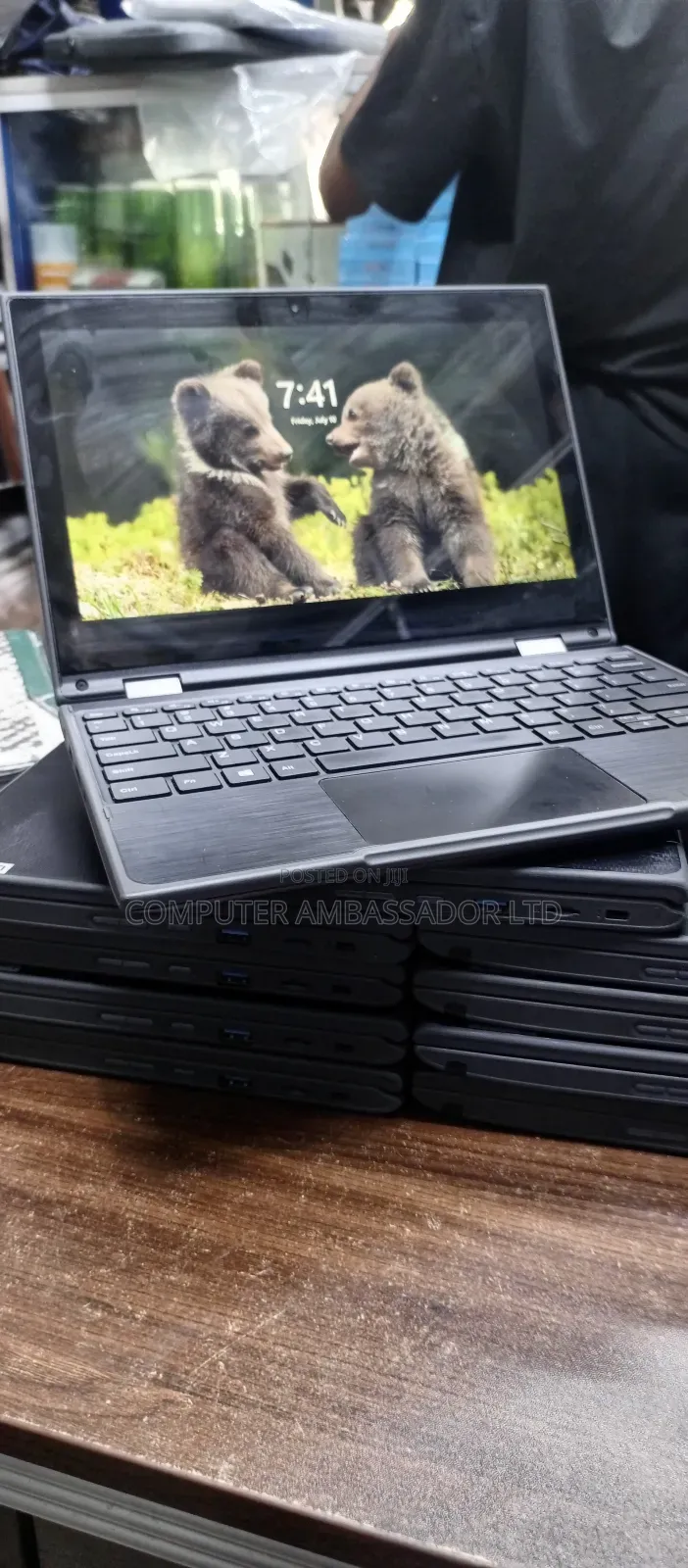 Laptop Lenovo 300e 4GB Intel SSD 128GB