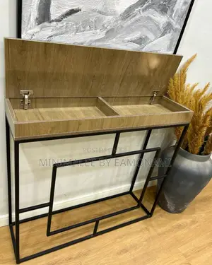 Mudia Decor Console