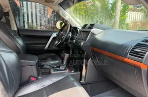 Toyota Land Cruiser Prado 2014 Black