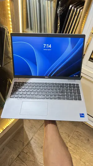 Laptop Dell Latitude 5520 16GB Intel Core i7 SSD 512GB