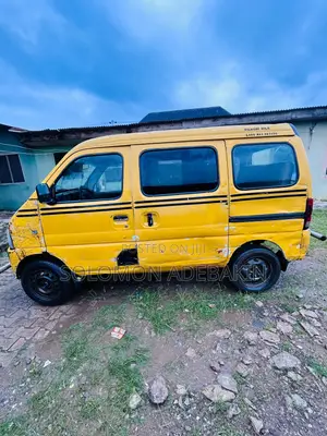Suzuki APV Minibus 2008 Yellow