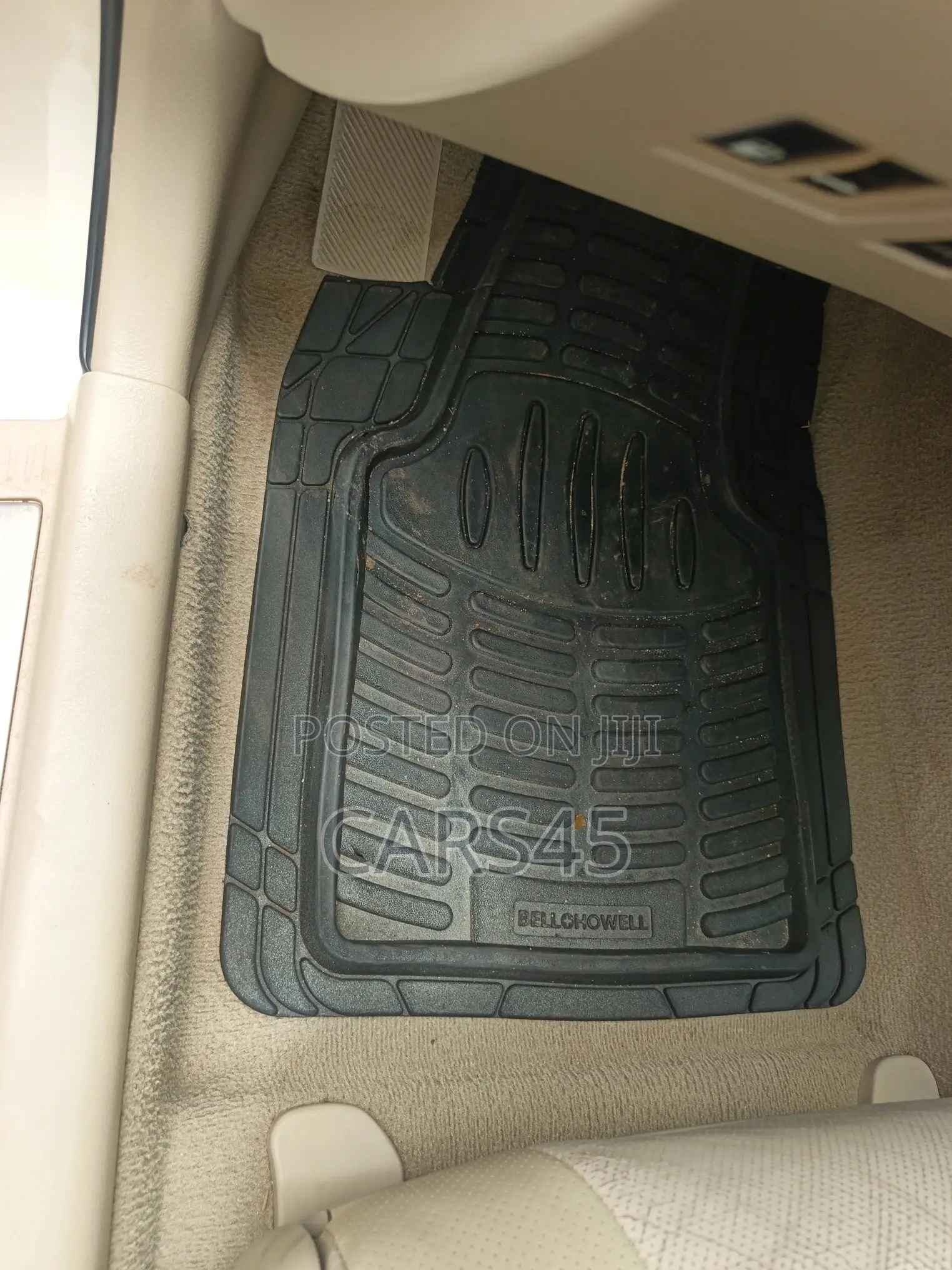 Toyota Avalon 2011 Gold