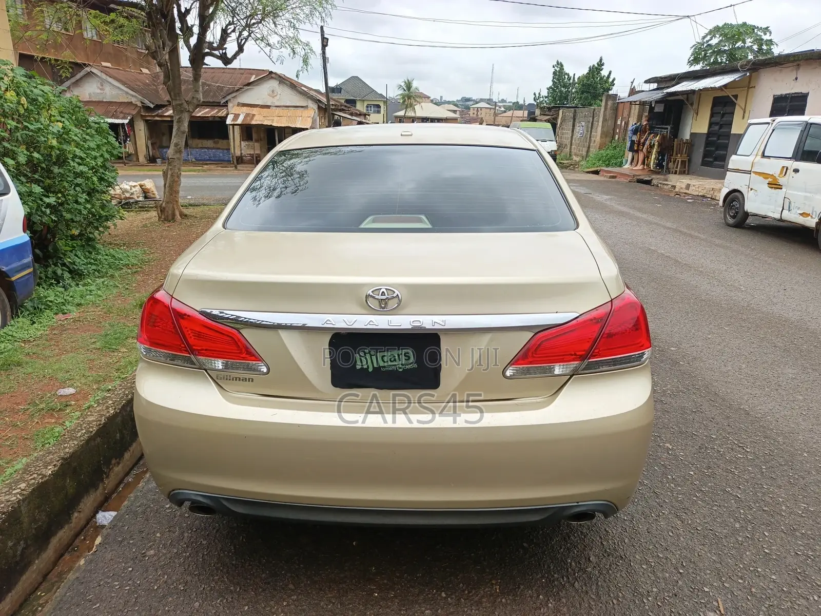 Toyota Avalon 2011 Gold
