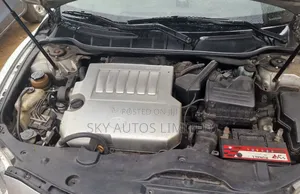 Toyota Camry SE V6 4dr Sedan (3.5L 6cyl 6AM) 2008 Silver