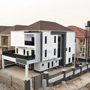5bdrm Mansion in Guzape District for sale