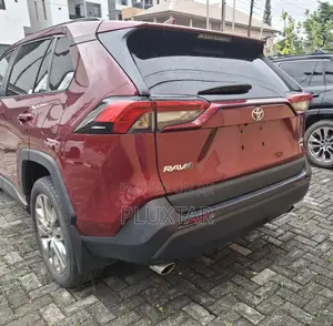 Toyota RAV4 XLE AWD 2020 Burgundy