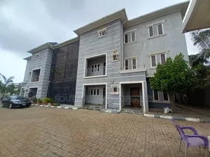 3bdrm Townhouse / Terrace in Wuye for rent