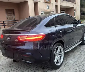Mercedes-Benz GLE-Class 2016 Blue