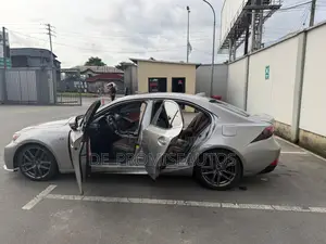Lexus IS 200t 2017