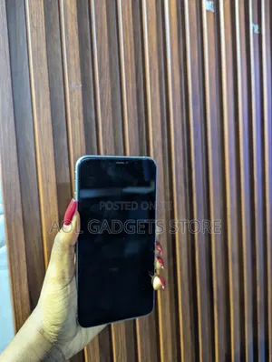 Apple iPhone 11 Pro Max 64 GB White