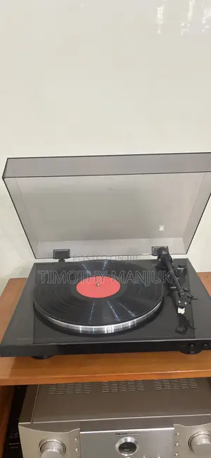 Denon Dp-300f Fully Automatic Turn Table (Black)