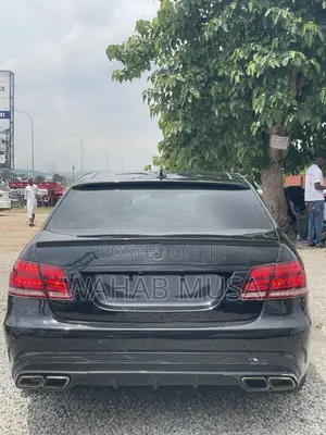Mercedes-Benz E400 2016 Black