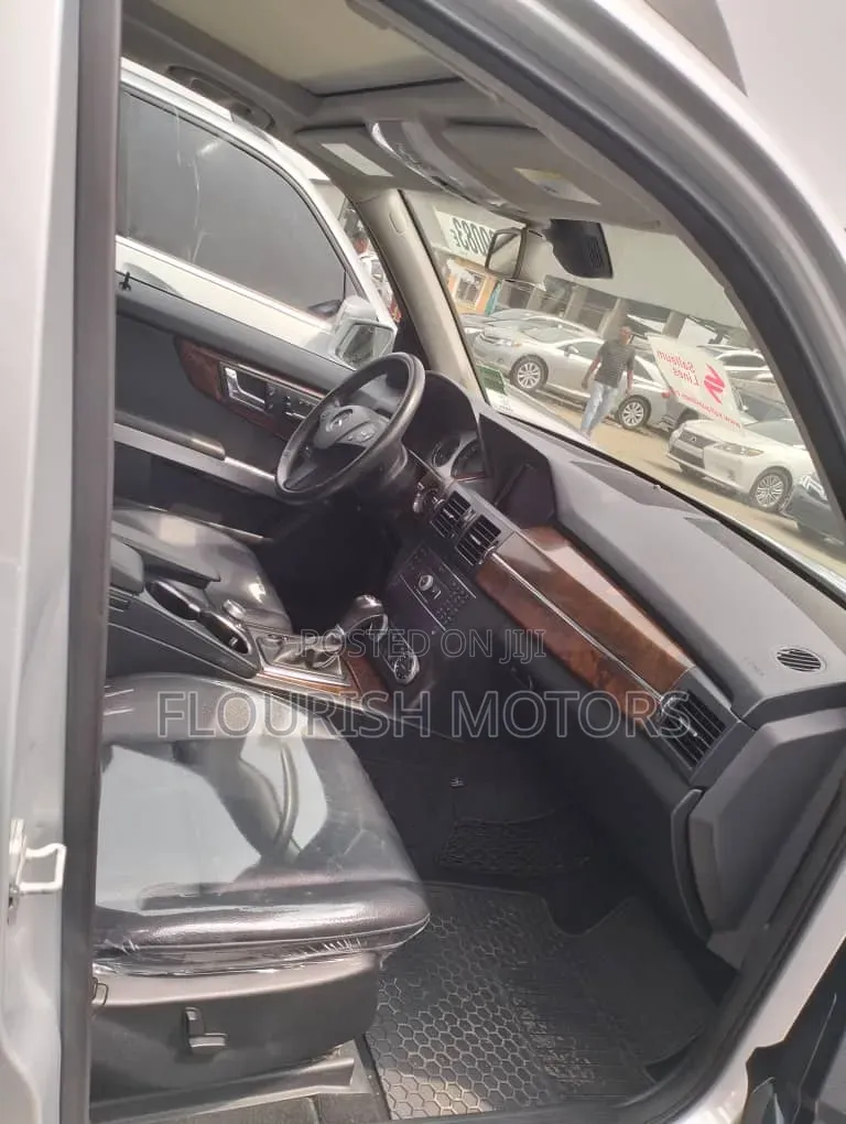 Mercedes-Benz GLK-Class 350 4MATIC 2010 Silver