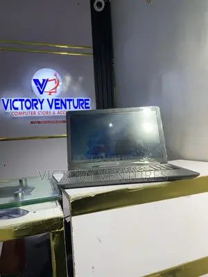 Laptop HP 255 G8 4GB AMD SSD 128GB