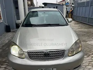 Toyota Corolla LE 2004 Silver