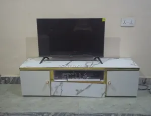Hisense 32 Inches Smart Tv