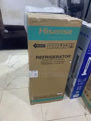 Hisense Modern Refrigerator 124l