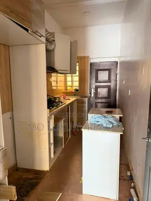 3bdrm Townhouse / Terrace in Ikota for rent