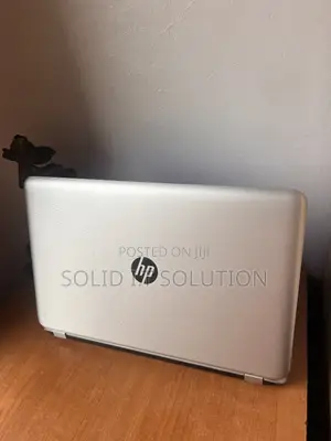 Laptop HP Pavilion 17 12GB AMD A8 HDD 250GB