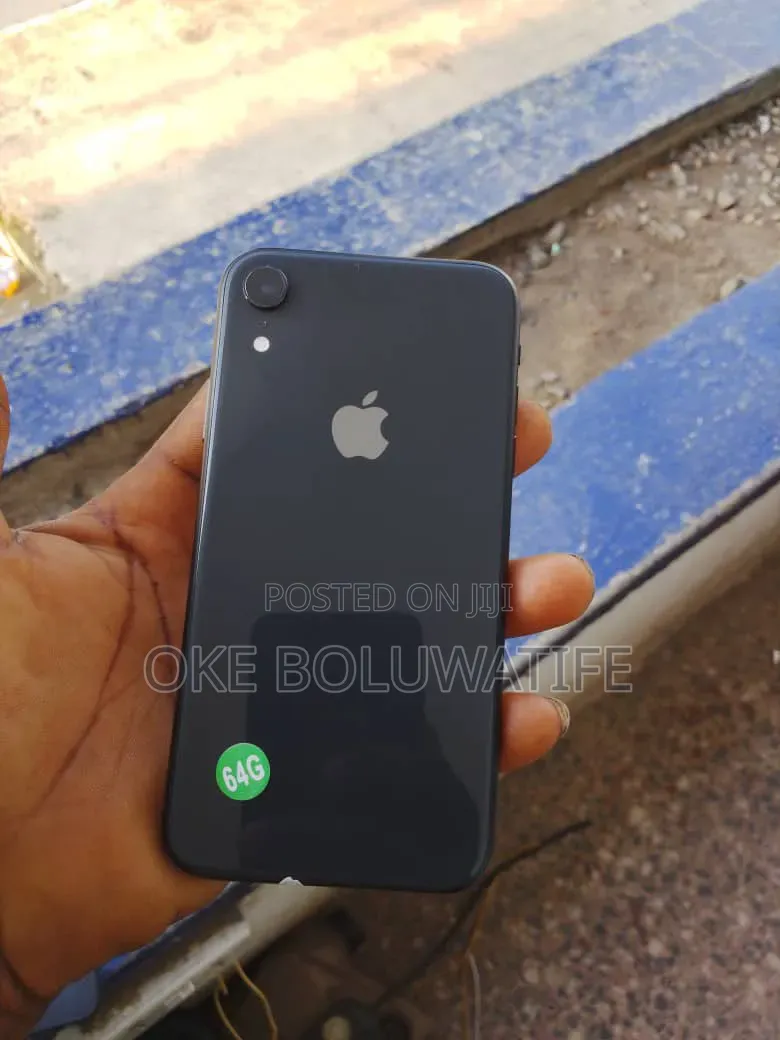 Apple iPhone XR 64 GB Black
