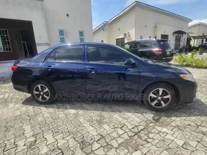 Toyota Corolla 2010 Blue