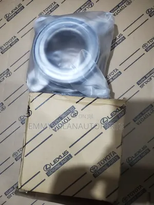 Front Hub Landcruser, Lx570 and Tundra 2010 to 2019