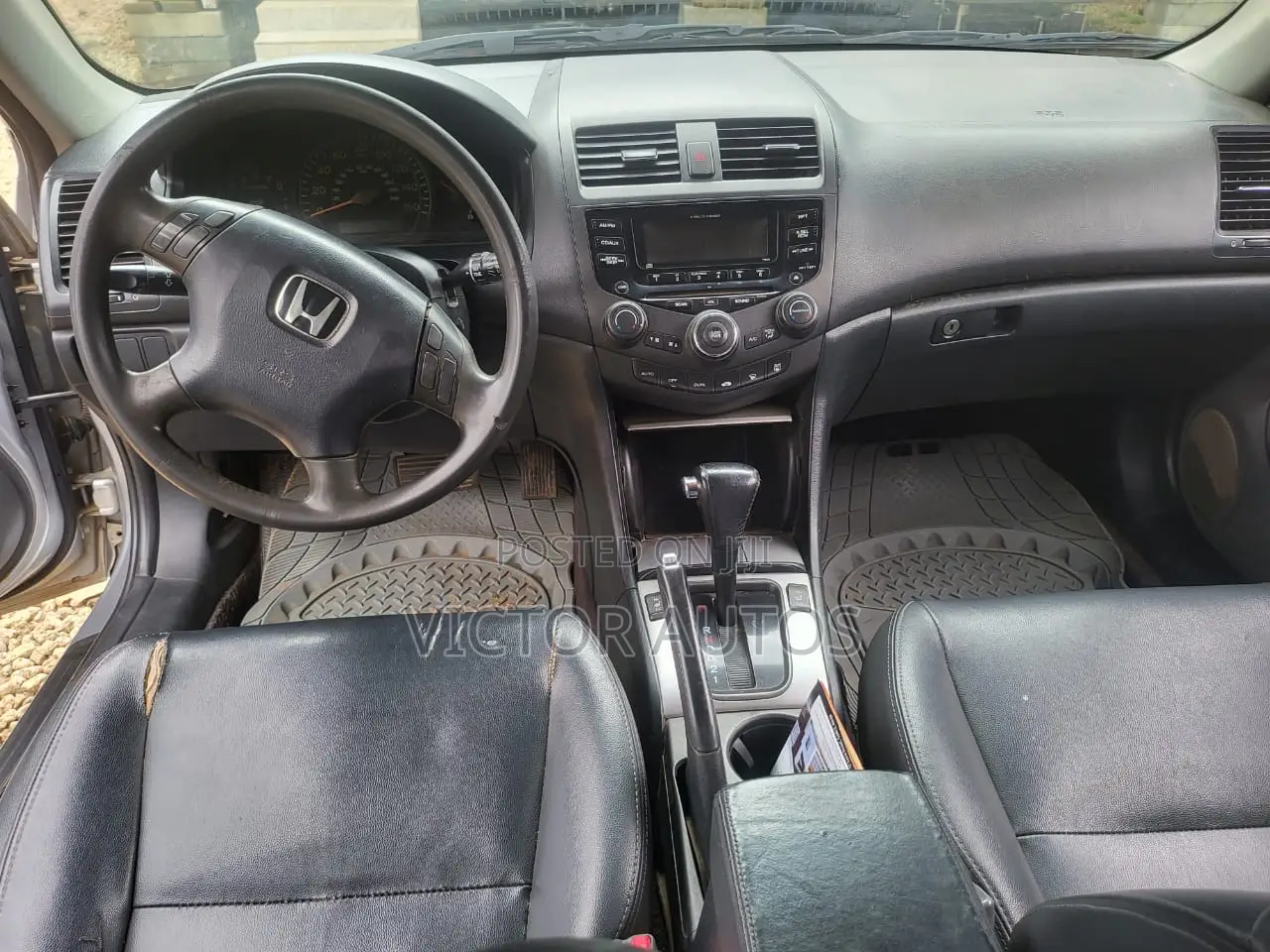 Honda Accord 2004 Silver