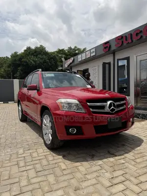 Mercedes-Benz GLK-Class 350 2012 Red