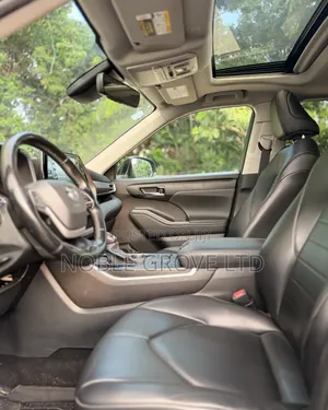 Toyota Highlander 2022 Black