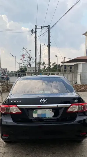 Toyota Corolla 2013 Black