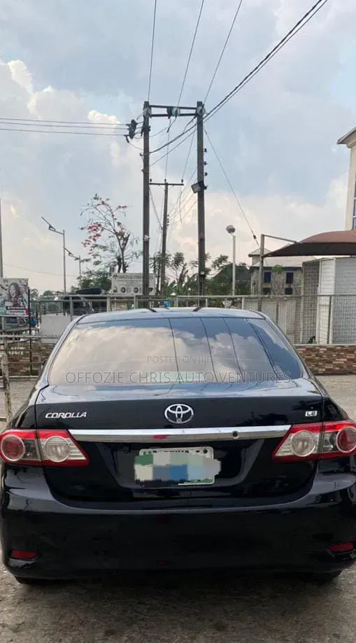 Toyota Corolla 2013 Black