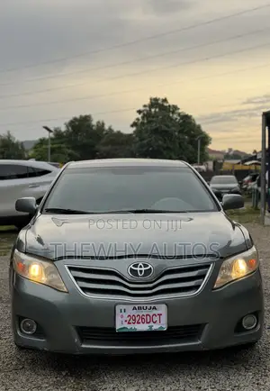 Toyota Camry LE 4dr Sedan (2.5L 4cyl 6AM) 2010 Green