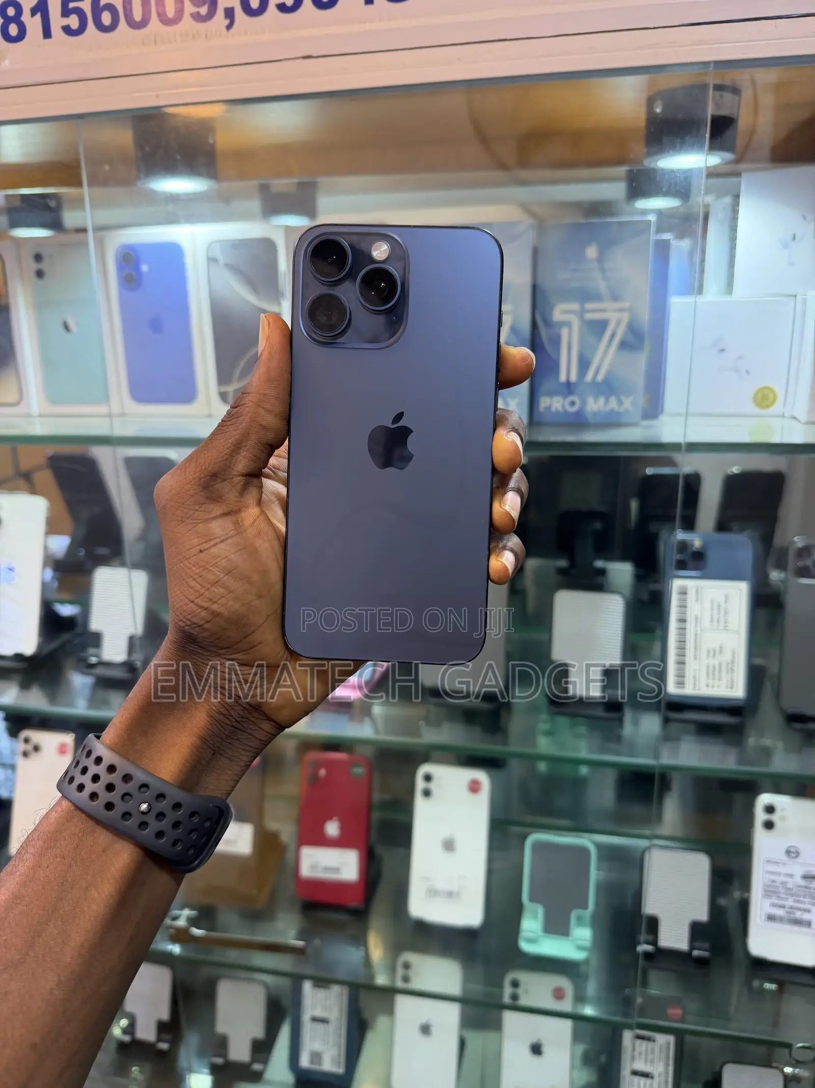 Apple iPhone 15 Pro Max 256 GB Gray