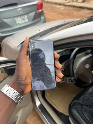 Apple iPhone X 64 GB Black