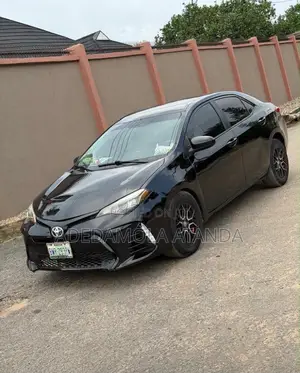 Toyota Corolla 2015 Black