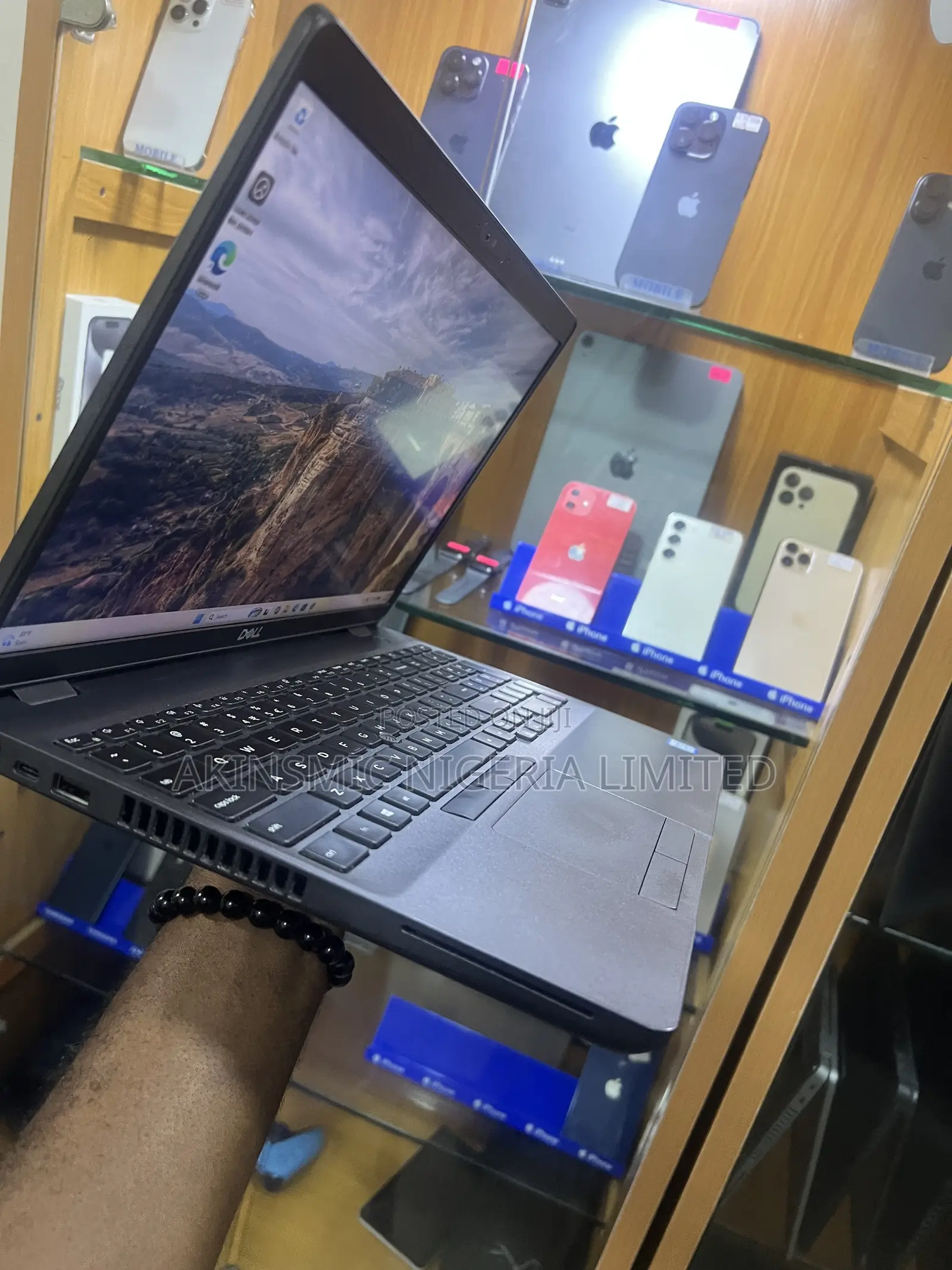 Laptop Dell Latitude 5500 8GB Intel Core i7 SSD 256GB