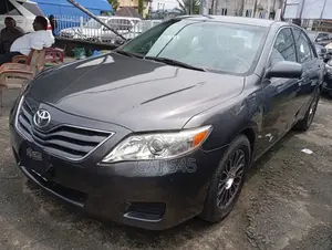 Toyota Camry 2011 Gray