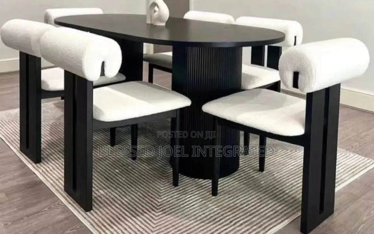 Black Dining Table With 6sits