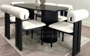Black Dining Table With 6sits