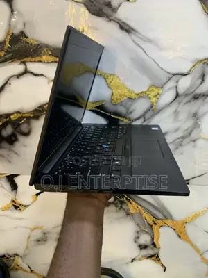 Laptop Dell Latitude 7490 16GB Intel Core i7 SSD 256GB