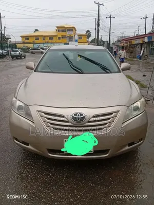 Toyota Camry 2008 Gold