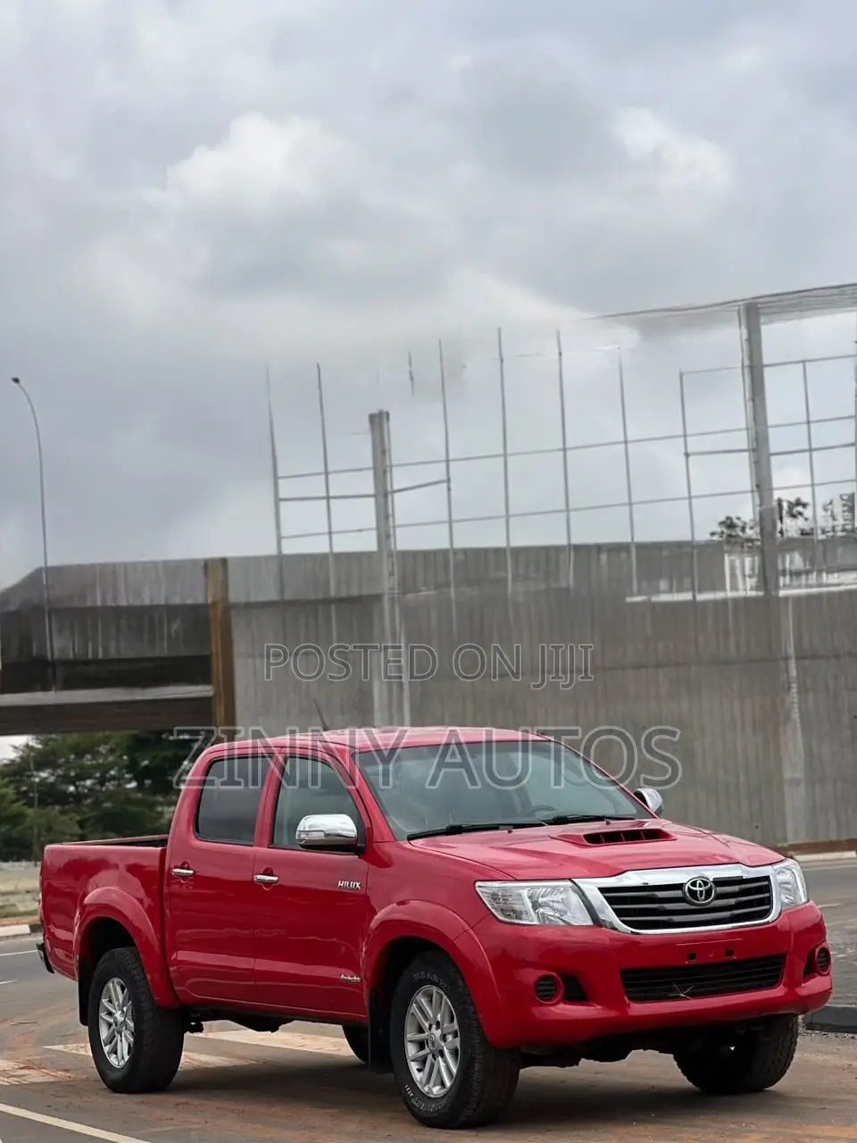 Toyota Hilux 2015 Red