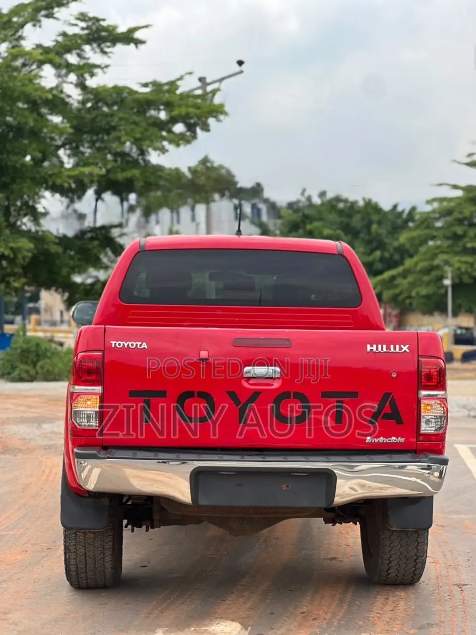 Toyota Hilux 2015 Red
