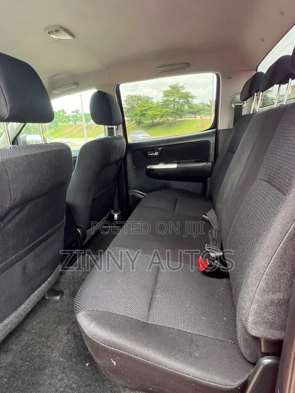 Toyota Hilux 2015 Red