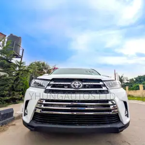 Toyota Highlander Limited Platinum 2019 White