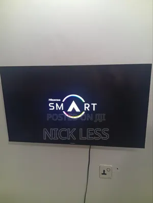 45 Inches Hisense Smart Tv