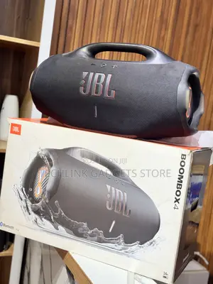 JBL Boombox 4