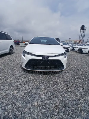 Toyota Corolla 2022 White