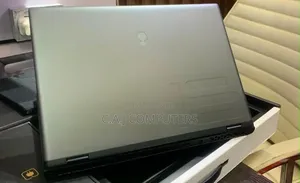Laptop Alienware M16 R2 16GB Intel Core Ultra 7 SSD 1T