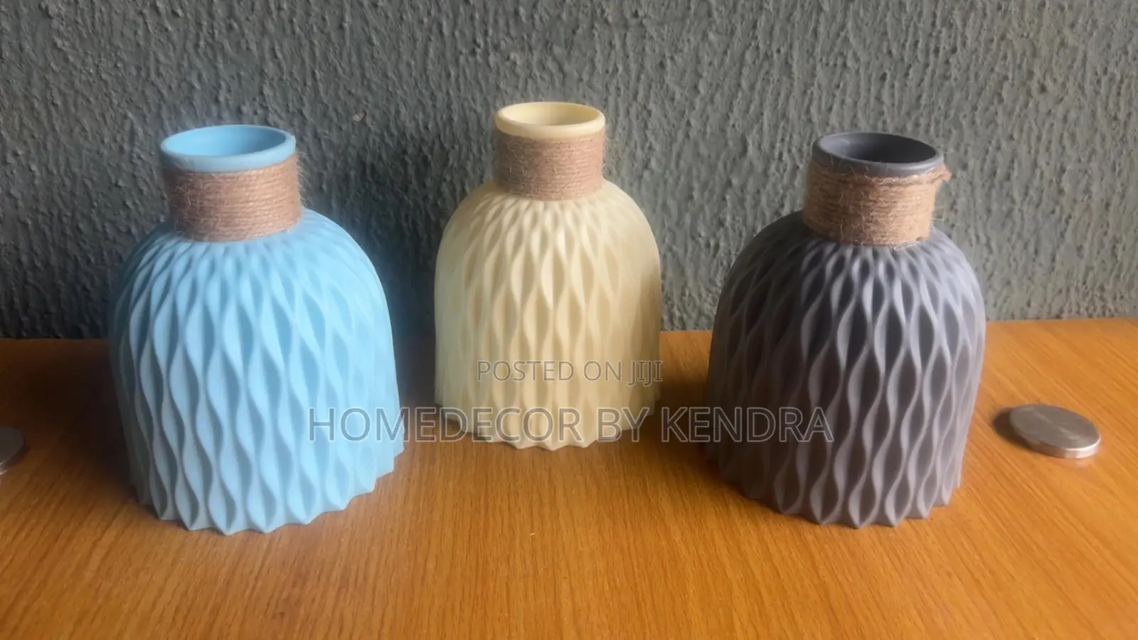 Minimal Plastic Flower Vase Only